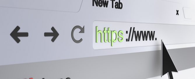 Apakah URL case-sensitive?